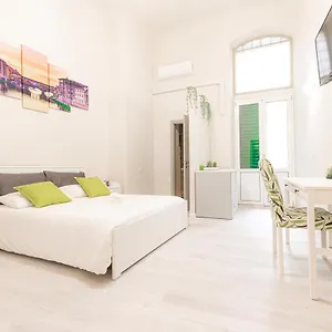  Apartment Signoria Italy