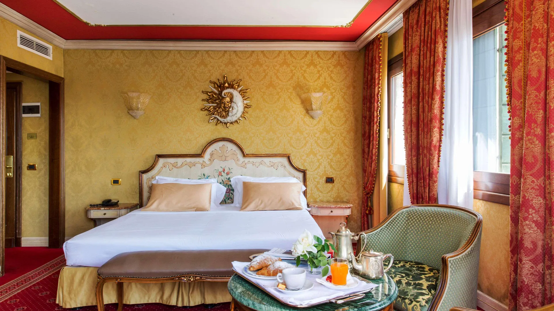 Hotel NH Venezia Santa Lucia