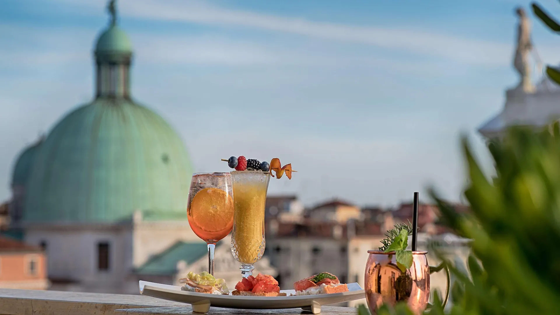 Hotel NH Venezia Santa Lucia 4*,  Italia
