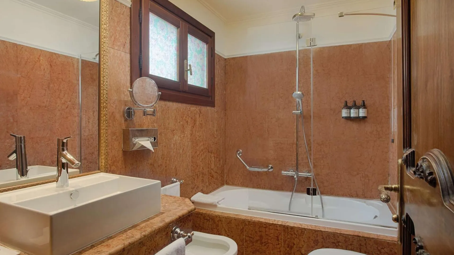 Nh Venezia Santa Lucia Hotell Venedig