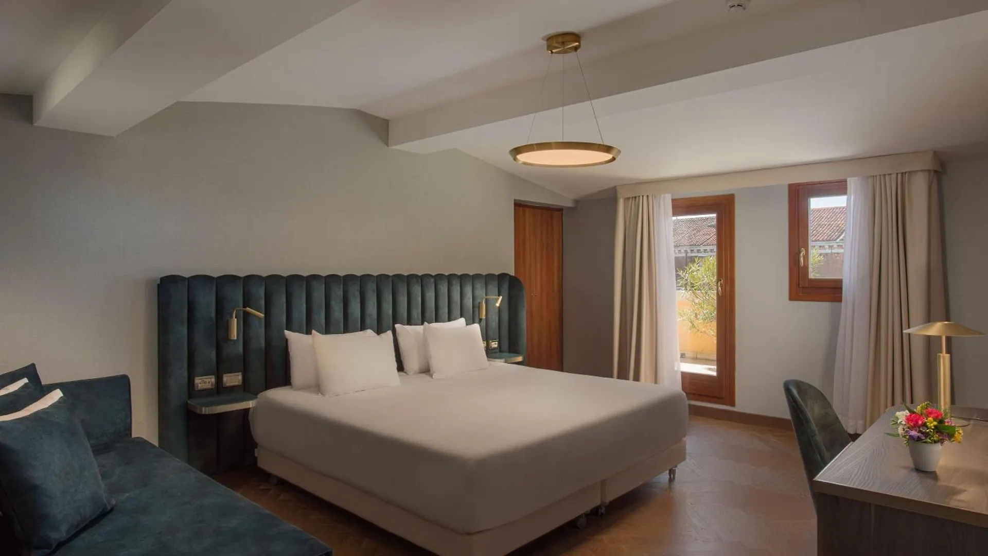 Nh Venezia Santa Lucia Hotel 4*, Venice Italy