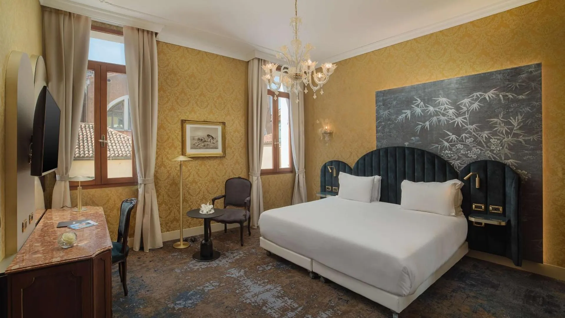 Nh Venezia Santa Lucia Hotel