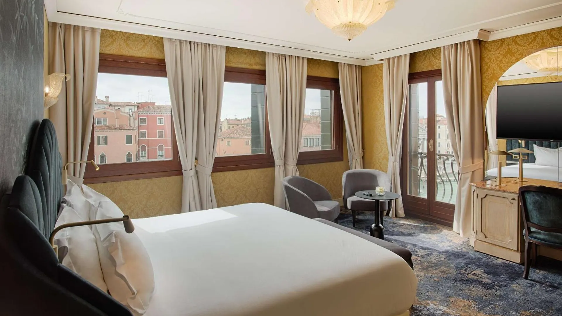 Nh Venezia Santa Lucia Hotel