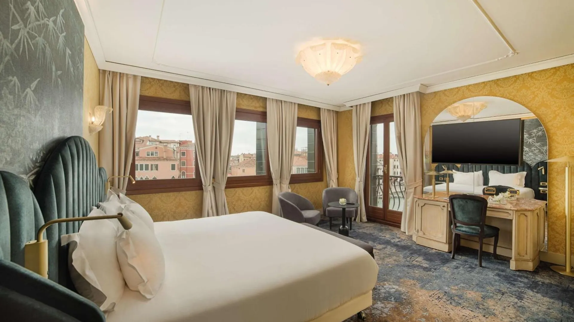 Nh Venezia Santa Lucia Hotel